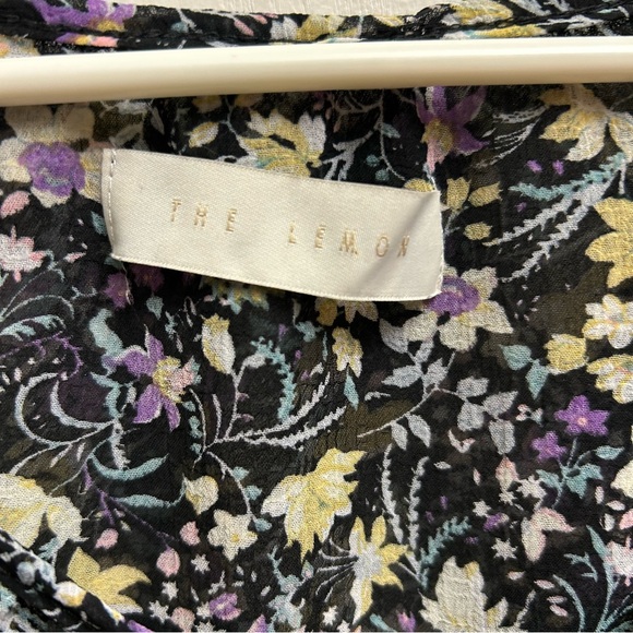 Floral Ruffle Blouse - Picture 12 of 12